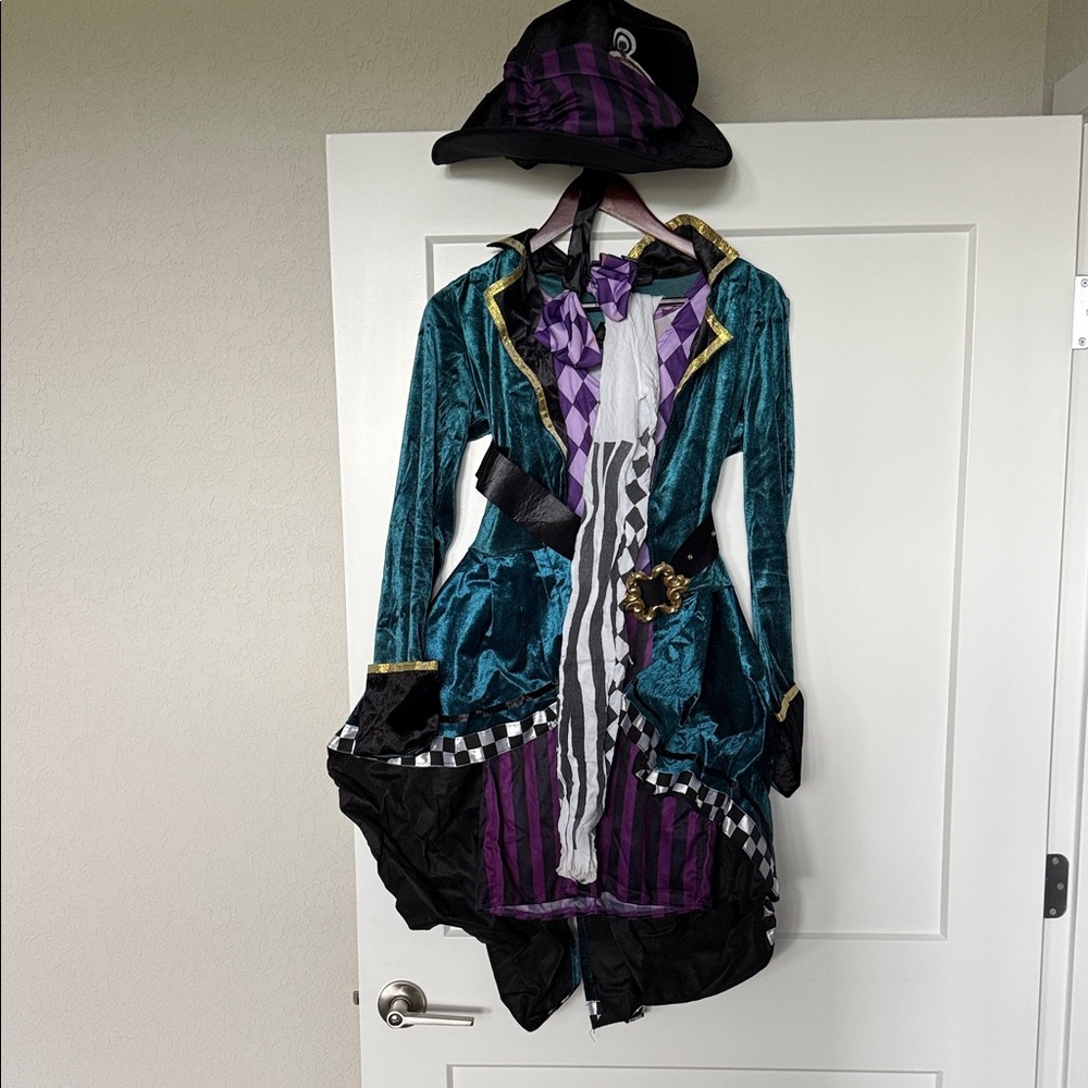 Leg Avenue Mad Hatter Costume in Blue and Purple - Picture 2 of 4